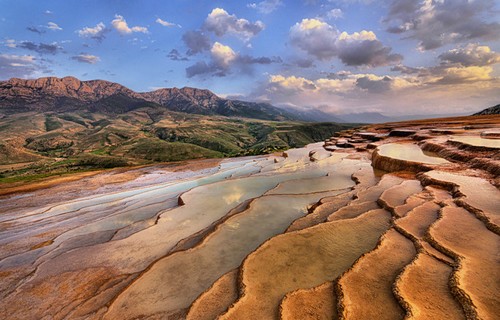 Badab-e Surt – Striking Terraced Hot Springs in Iran